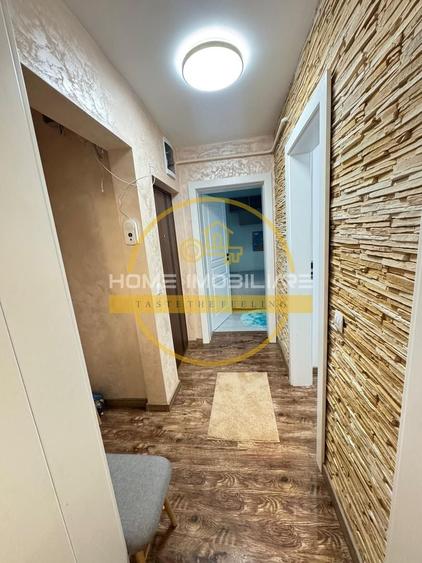 Apartament cu 3 camere decomandat, mobilat în Podu Roș