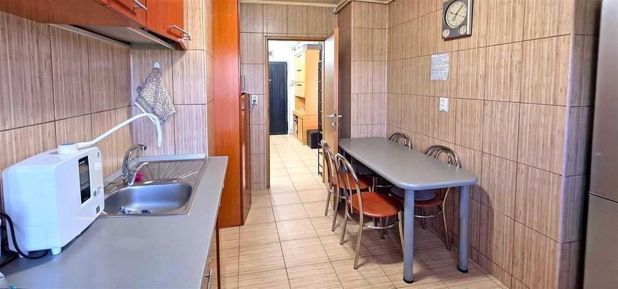 Apartament cu 3 camere decomandat în Uiasca