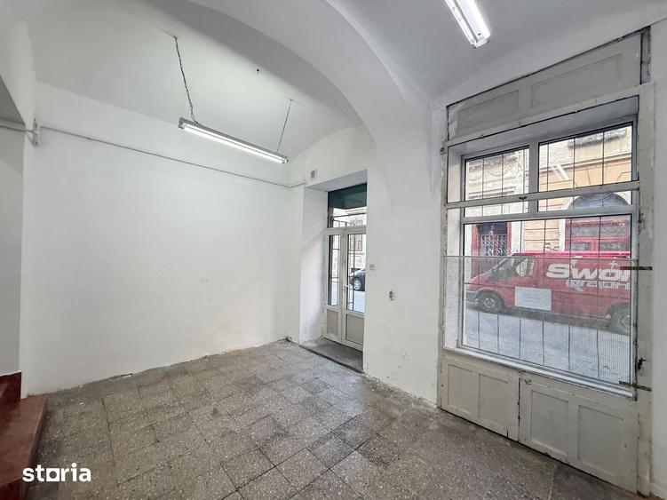 Spațiu comercial, de 36 mp, în Central
