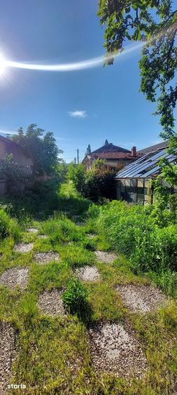 Casă cu 7 camere cu Teren 5000 Mp în Cernătești