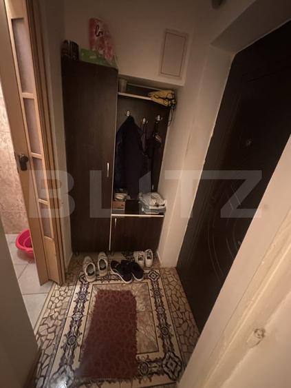 Apartament cu 2 camere semidecomandat, mobilat în Cloșca