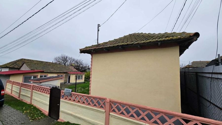 Casă cu 4 camere în Hârșova