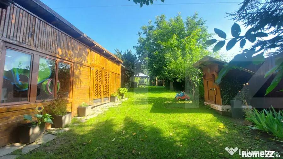 Casă cu 5 camere cu Teren 4427 Mp în Vâlcele
