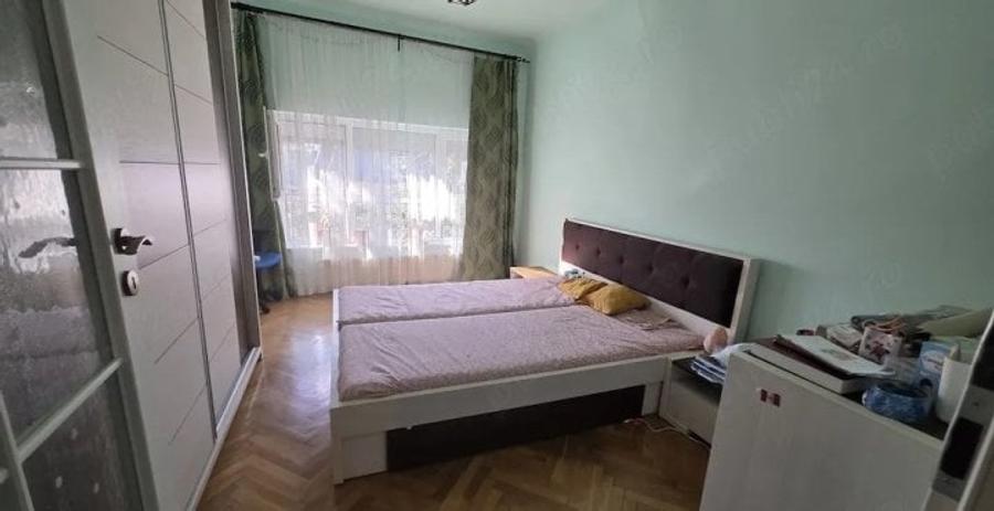 Apartament cu 3 camere semidecomandat, mobilat în Calea Călărașilor
