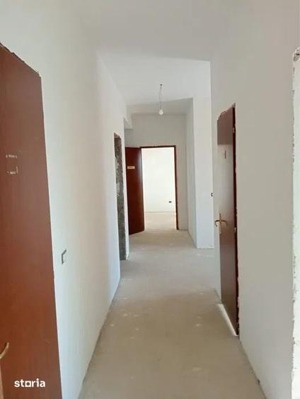 Casă cu Teren 480 Mp în Bartolomeu