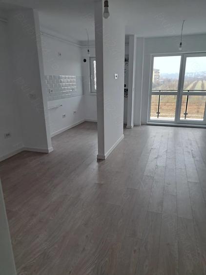 Apartament cu 2 camere decomandat în Cug