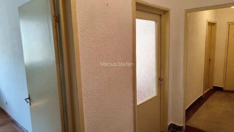 Vand apartament 3 camere Alexandria