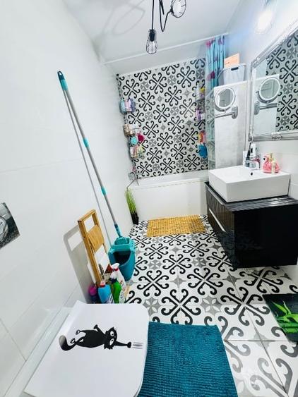 Duplex cu 3 camere cu Canalizare în Central