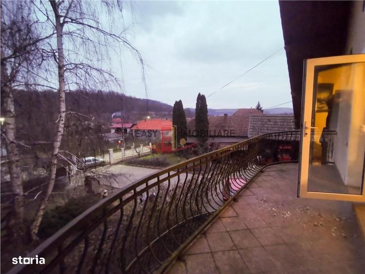 Casă cu 3 camere în Bărdești