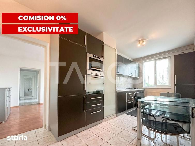 Apartament cu 4 camere semidecomandat în Micro 4