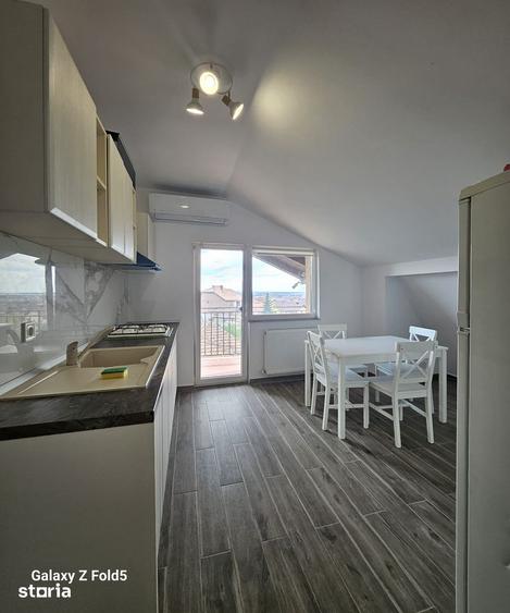 Apartament cu 3 camere în Iorga