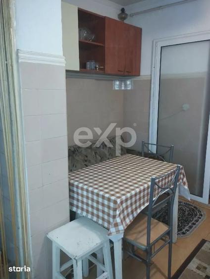 Apartament cu 2 camere semidecomandat în Prundu