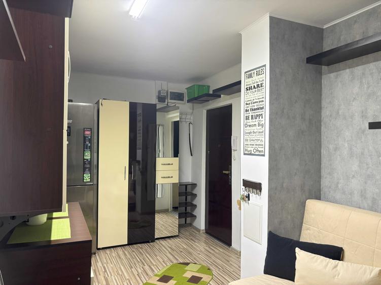 Apartament cu 2 camere decomandat în Crângași