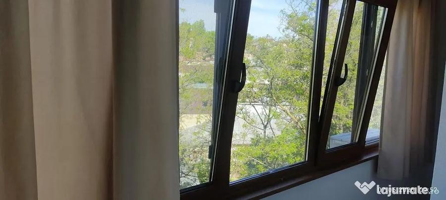 Apartament cu 2 camere decomandat în Piața Centrală