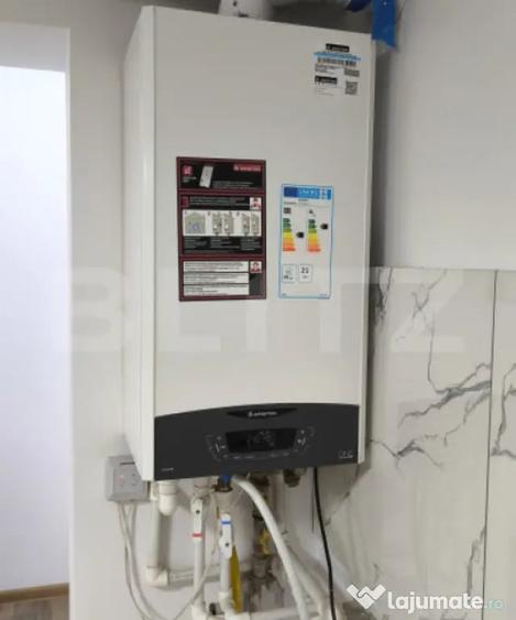 Apartament cu 4 camere decomandat în George Enescu