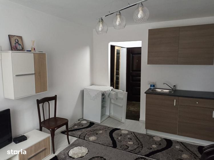 Garsoniera renovata libera mobilata si utilata - 2