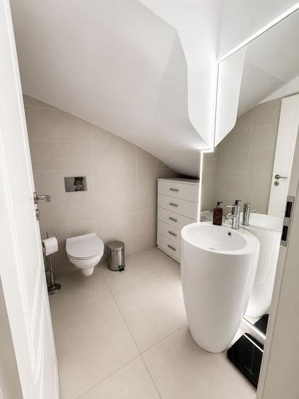 Duplex cu 3 camere cu Piscina în Chișoda