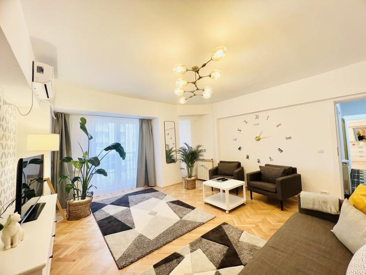 Apartament cu 2 camere decomandat, mobilat în Libertății