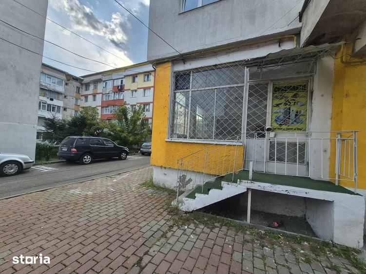 Spațiu comercial, de 50 mp, în Precista