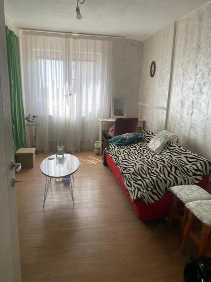 Garsonieră decomandată în Șagului