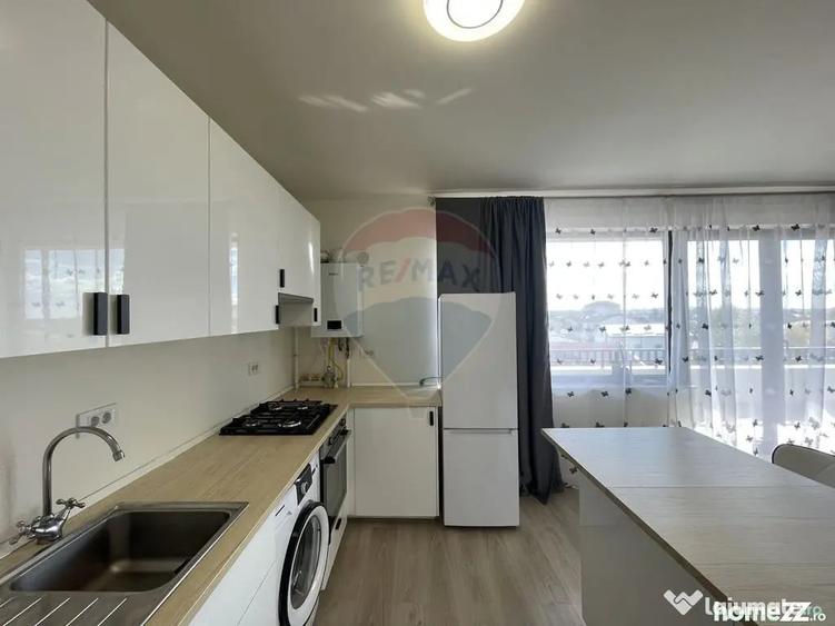 Apartament cu 3 camere semidecomandat în Central