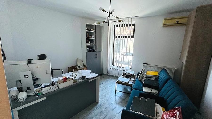 Spațiu comercial, de 30 mp, în Central