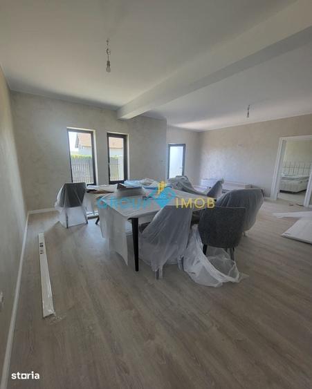 Casă cu 3 camere în Trebeș