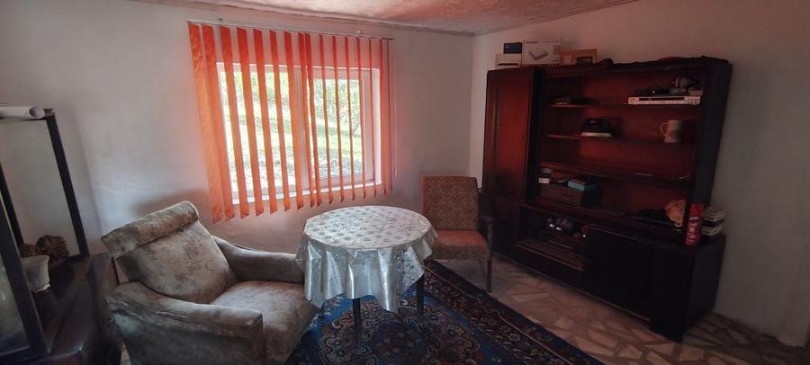 Casă cu 3 camere în Central