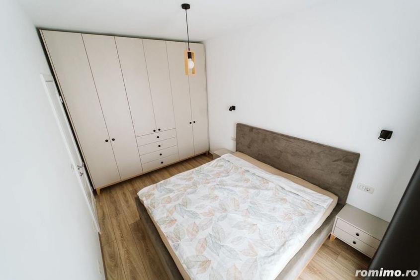 Apartament cu 3 camere decomandat în Soarelui