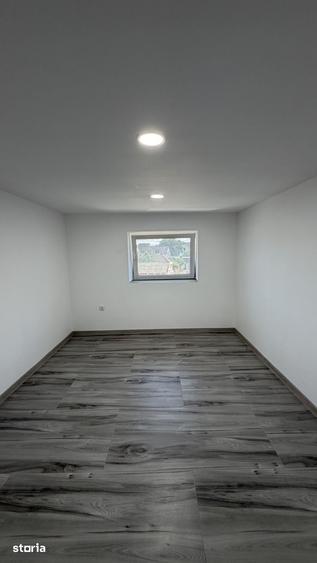 Spațiu comercial, de 156 mp, în Mărișelu