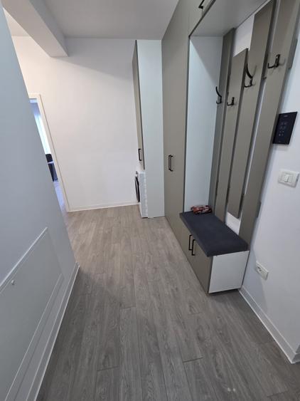 Apartament cu 2 camere semidecomandat, mobilat în Giroc