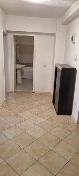 Apartament cu 2 camere decomandat în Cetate