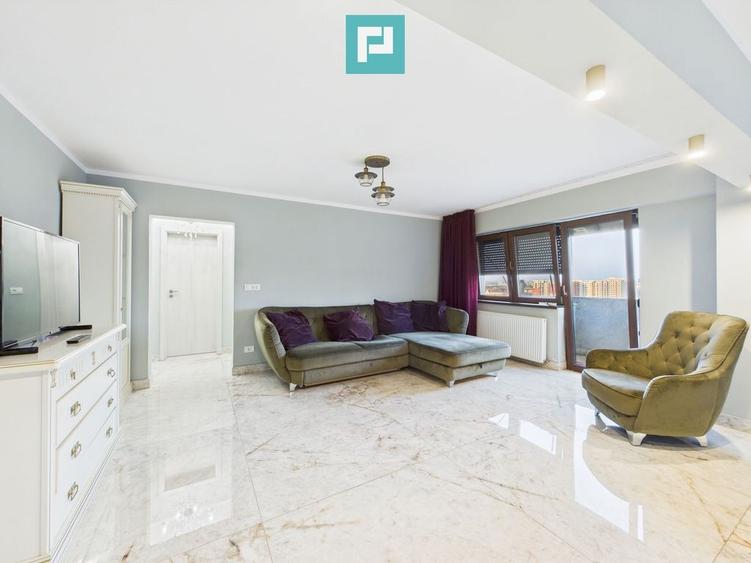 Apartament cu 3 camere semidecomandat în Intim