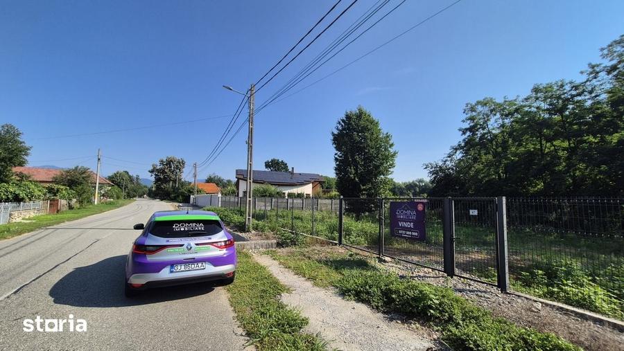 Teren de 3175 mp, în Peștișani
