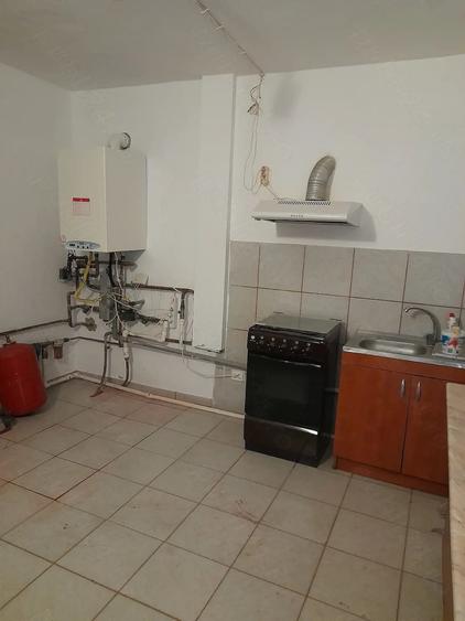 Apartament cu 3 camere decomandat în Ciarda Roșie