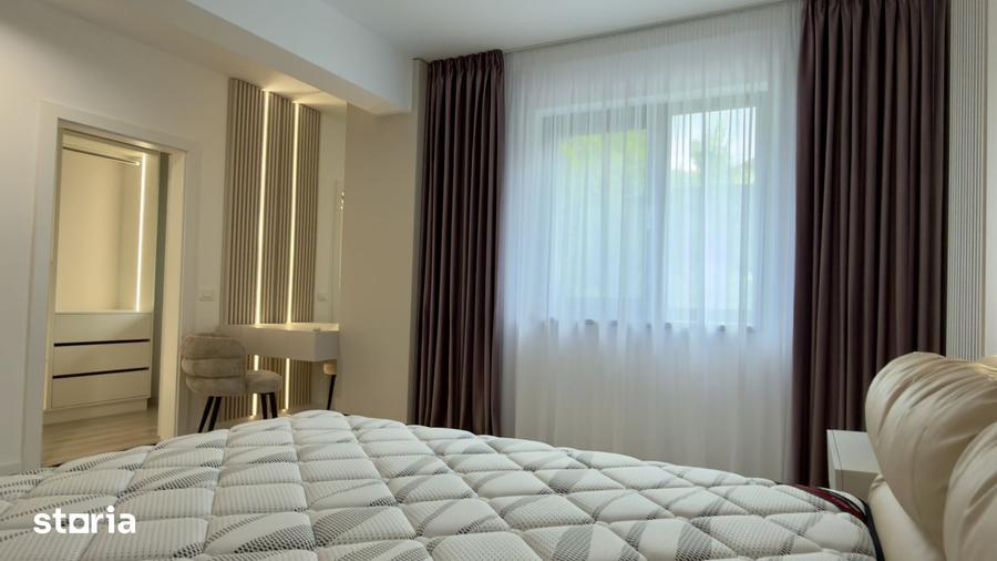 Apartament cu 4 camere în Valea Adâncă