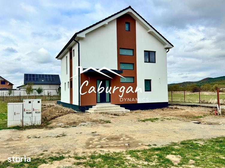 Casă cu 4 camere cu Teren 490 Mp în Șura Mică
