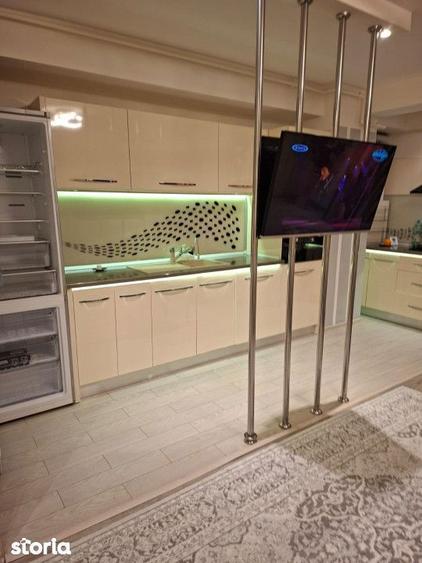 Apartament cu 2 camere decomandat, mobilat în Central