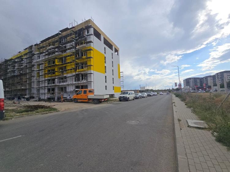Apartament cu 2 camere semidecomandat în Dobroești