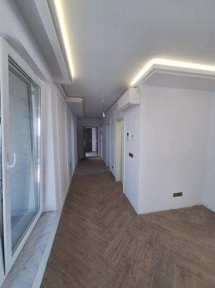 Penthouse cu 2 camere decomandat în Aradului