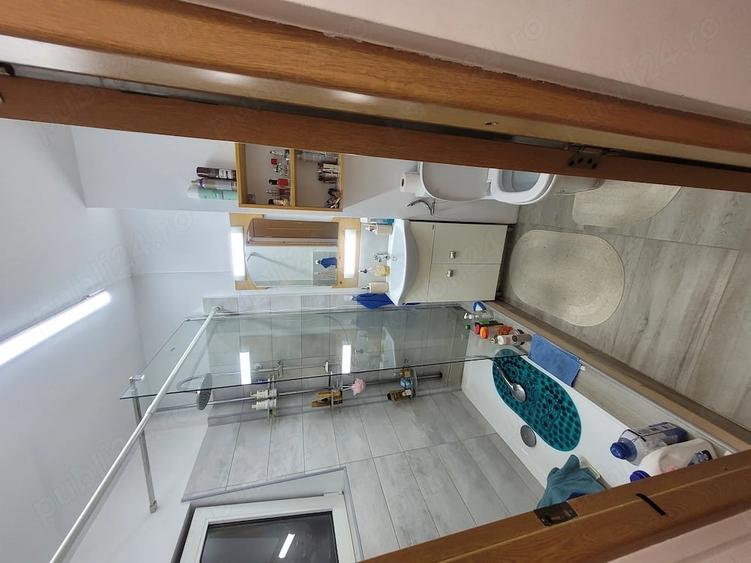 Apartament cu 2 camere decomandat în Romană