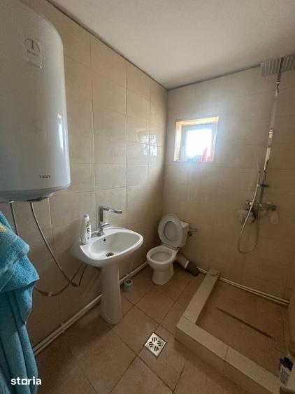 Casă cu 5 camere cu Teren 250 Mp în Năvodari