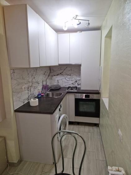 Apartament cu 2 camere semidecomandat, mobilat în Târgu Ocna