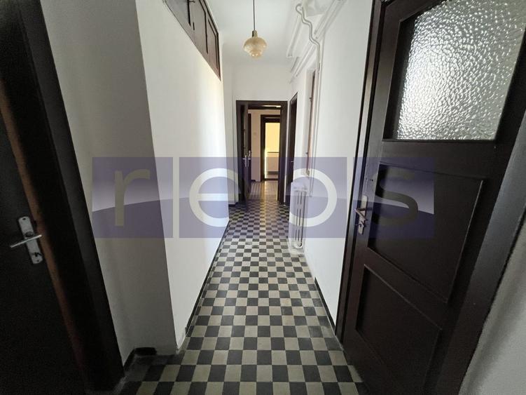 Apartament cu 4 camere circular în 1 Mai