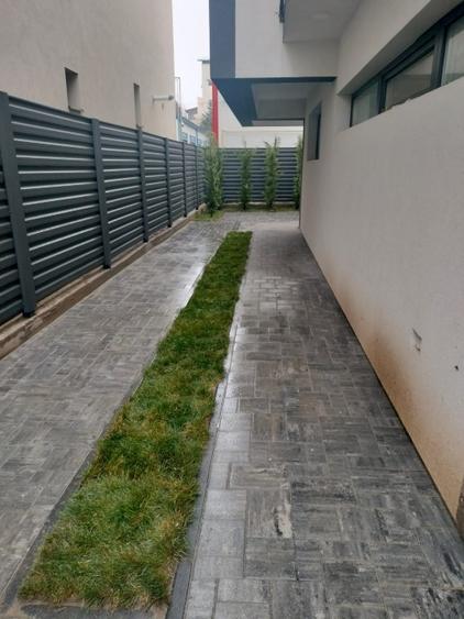 Casă individuală cu 5 camere cu Teren 200 Mp în Lujerului