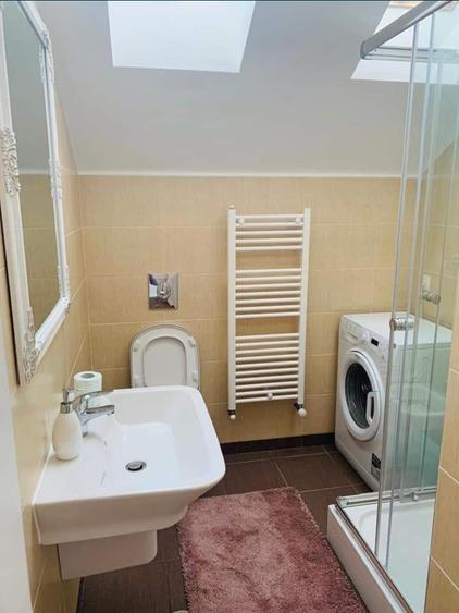 Apartament cu 3 camere decomandat, mobilat în Odăi
