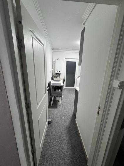 Apartament cu 2 camere decomandat în Micro 17