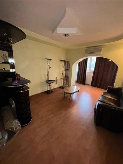 Apartament cu 3 camere decomandat, mobilat în Obor