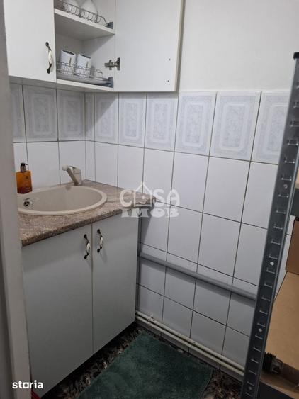 Apartament cu 3 camere în Micro 2