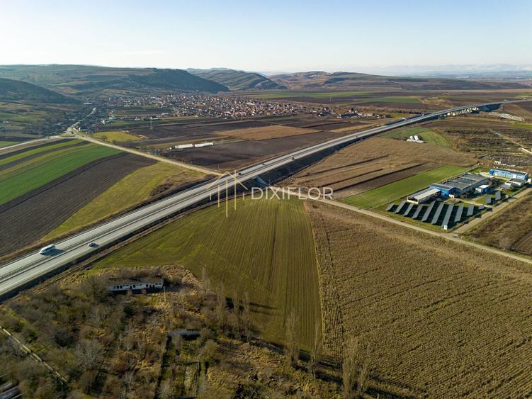 Teren Construcții intravilan de 92161 mp, în Periferie